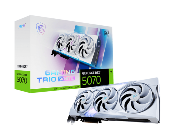 כרטיס מסך MSI GeForce RTX 5070 12G GAMING TRIO OC WHITE עם קירור מתקדם, עיצוב לבן מודרני ומערכת קירור מתקדמת.